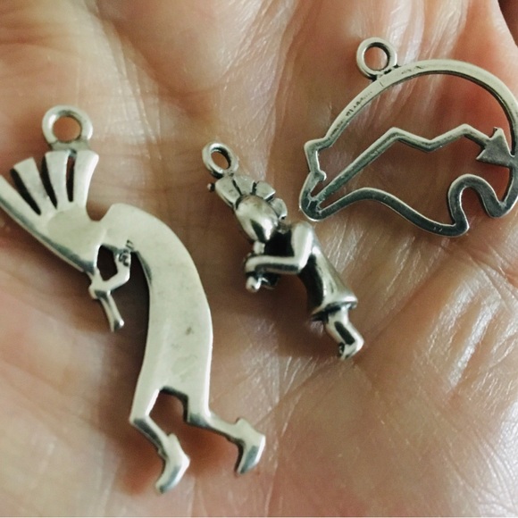 VINTAGE STERLING SILVER NAVAJO KOKOPELLI FLUTE DANCER CHARM PENDANT 925 marked - Picture 9 of 10